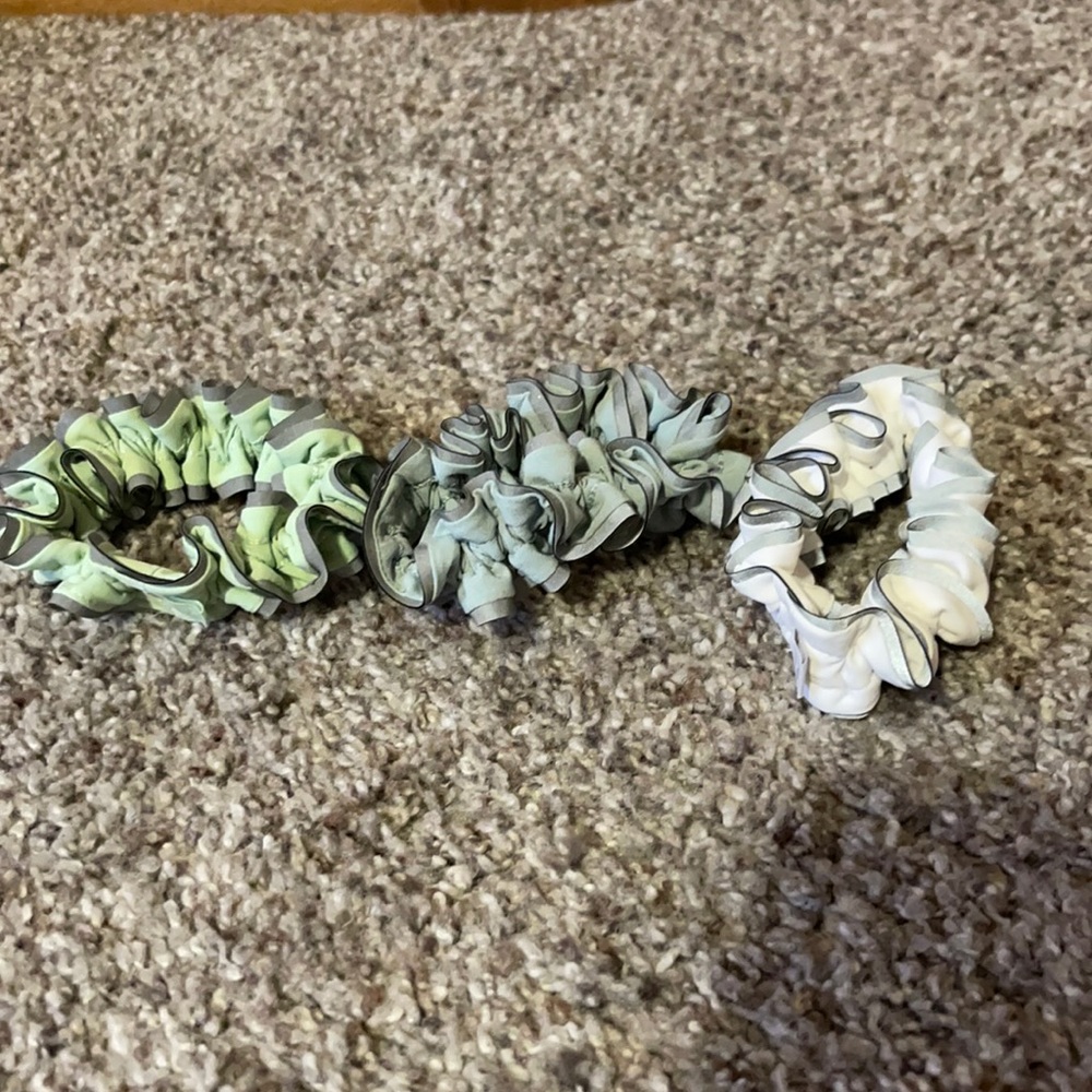lululemon scrunchies